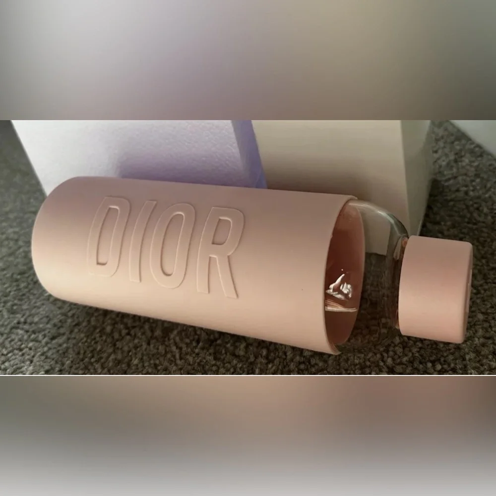 Dior Glass Water Bottle with Pink Silicone Cover - Picture 4 of 6